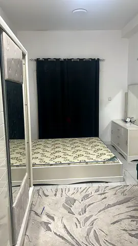 Well-maintained Master Bedroom (with balcony) for rent in a strategic and decent neighborhood