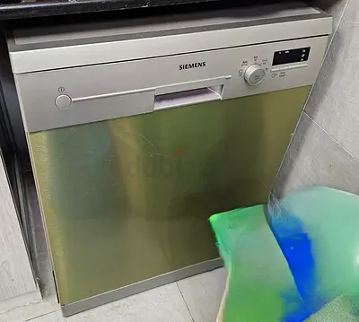 Siemens Dishwasher in vey good condition. AED 1000 ( negotiable)