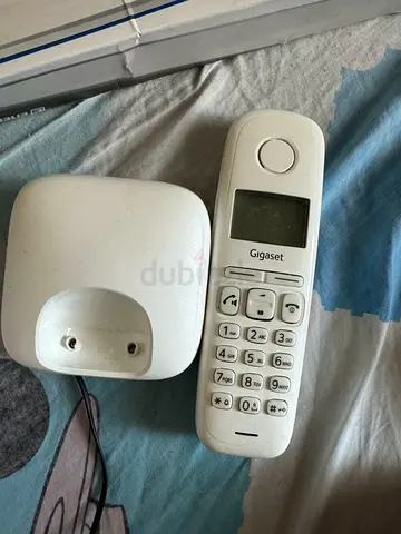 Gigaset cordless landline phone with base - used