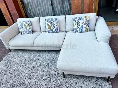 Loom collection Sectional Sofa