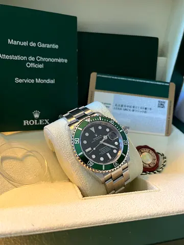 Rolex 16610 Kermit 2008 full set full links super class condition.