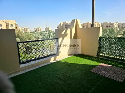Vastu Upgraded 1BR SALE Balcony Vacant on Transfer