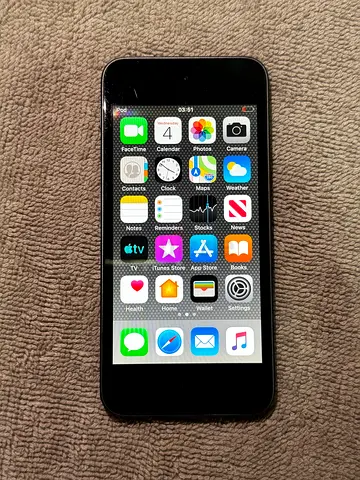 Apple I pod 6th gen Exclent condition with all accessories