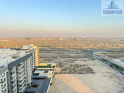 Open Views | Spacious & Vibrant | Close Kitchen | All Amenities | High Floor | Iconic Building