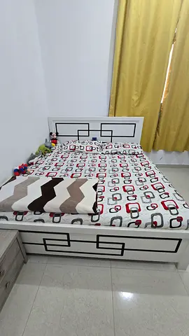 King size bed with mattress