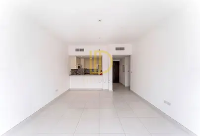 1 month free - Spacious - Well Maintained - Corner