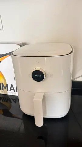 Xiaomi White Manual Air Fryer - excellent inside and out