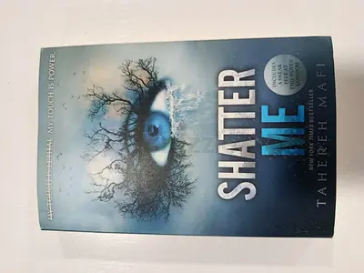 Shatter me - Tahereh Mafi