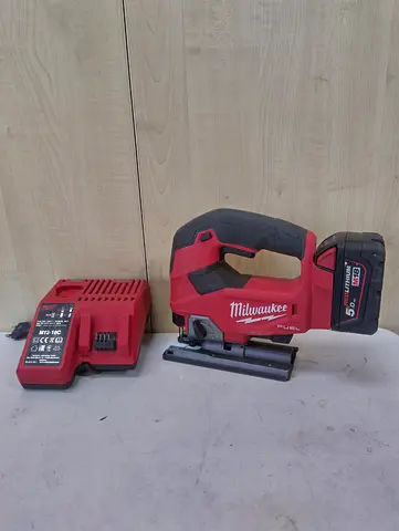 MILWAUKEE JIGSAW 18V B.L