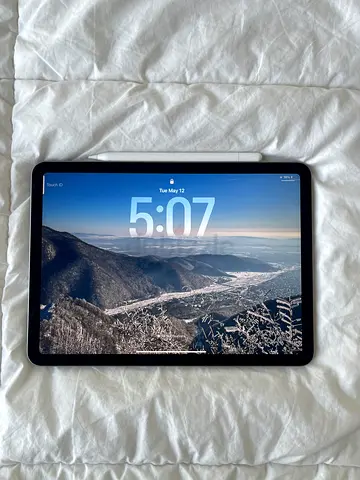iPad Air M2