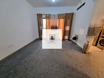 2 bedroom appartment with 3 bathroom and balcony faces to pool view