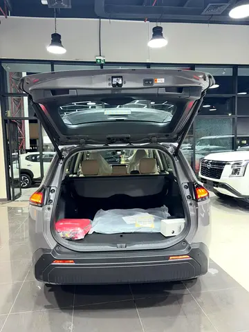 Toyota RAV4 XLE, миниатюра 17