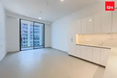 Luxurious | Ready To Move in | UpperMid Floor