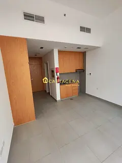 Al Mamsha, Al Mawaleh Commercial