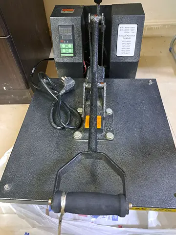 T-shirt printing machine