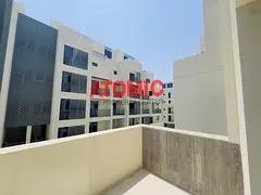 Large 2BR | Closed Kitchen | 1,498 Sqft