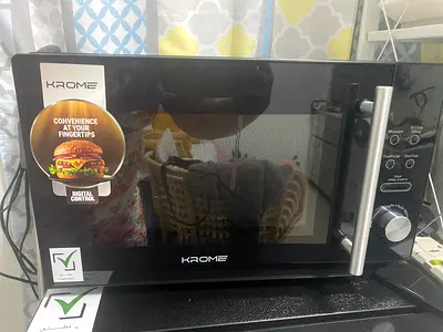 Krome Microwave Oven - Good as New