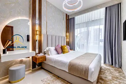 Vacant | Furnished | Bright