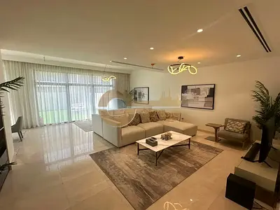 EXCLUSIVE | SEMI DETACHED | SPACIOUS UNIT
