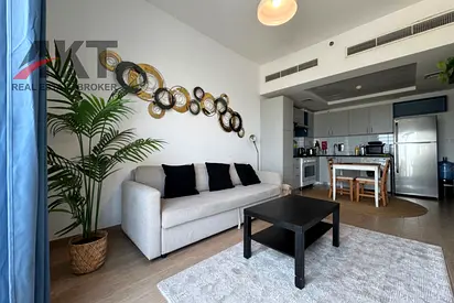FULLY FURNISHED 2 BR WITH MARINA VIEW/CORNER UNIT