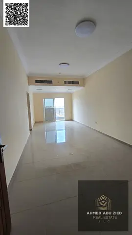 Brand new luxury apartment near China Mall. 2 master bedrooms, very spacious hall, equipped kitchen