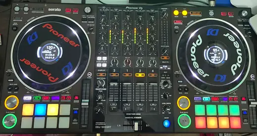 Urgent sale: Pioneer DDJ - 1000SRT Controller + Free Carry Case