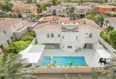 Fully Renovated | Unique Villa | Single Row