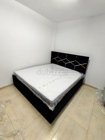 Luxury King Size Bed Memory Foam Spring Mattress New For Sale