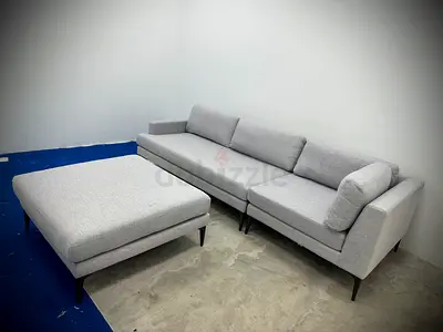 Looks great condition west elm sofa