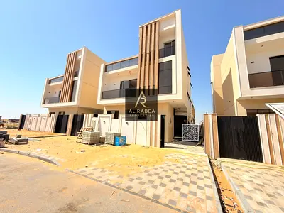 تشطيب مودرن-استلام فورى-تملك حر لجميع جنسيات-لسكن او الاستثمار-موقع استرتيجى