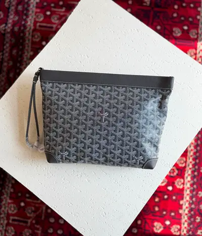 Goyard conti Grey pouch