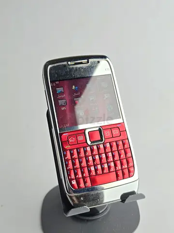 Red Nokia E71