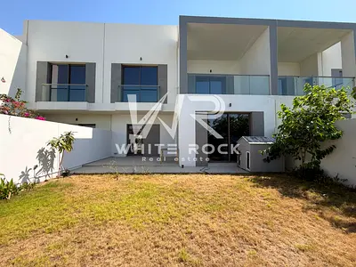 Spacious 3BR+M | Single Row | Prime Home