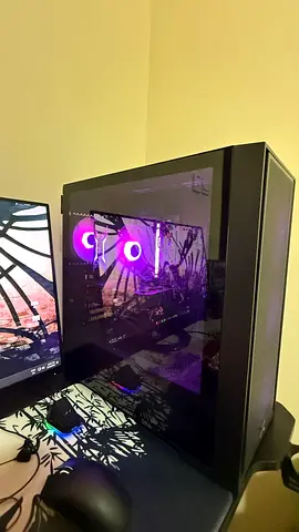 Gaming PC  Monitor