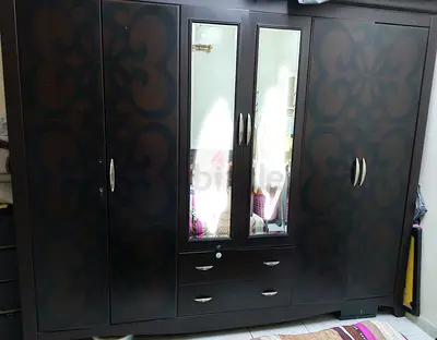6 door Almirah