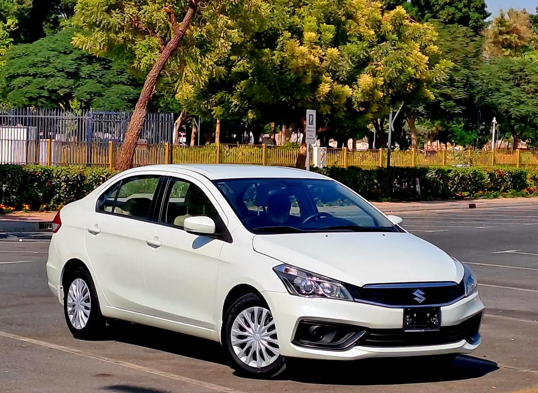 Suzuki Ciaz 2023 — photo 1 of 14