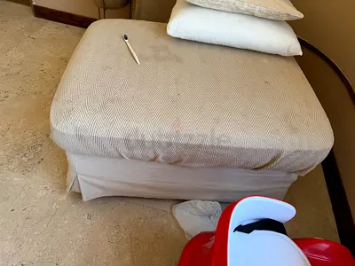 Pouf with storage