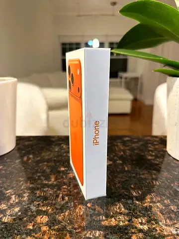Iphone 17 pro max with apple warranty