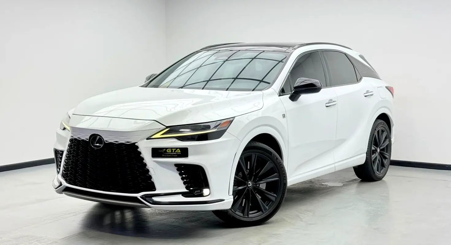 Lexus RX-Series 2023 — photo 1 of 17