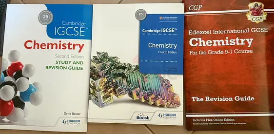 Set of 3 GCSE/IGCSE Chemistry Revision Guides (Cambridge  Edexcel) - Good Condition