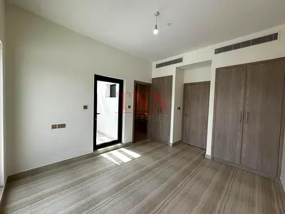 SINGLE ROW | READY TO MOVE | BRAND NEW