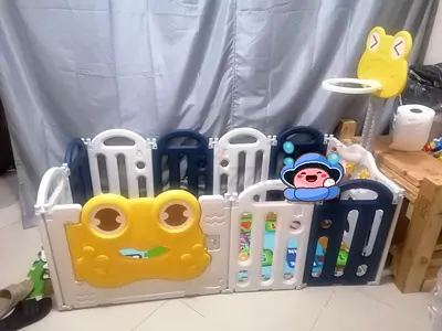 Play pen fence