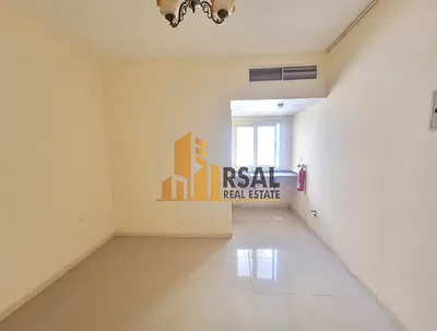 Lavish Studio/Close Kitchen/Family Building/Near Ambassador School
