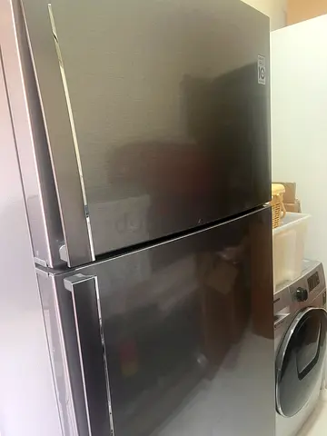 LG refrigerator 24 feet in almost new condition