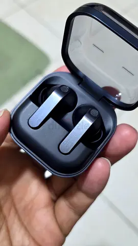 Galaxy buds 4 pro  Case Original Open box never used