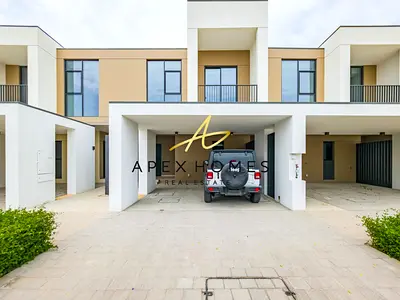 Single Row 3BR | Near Amenities | Raya