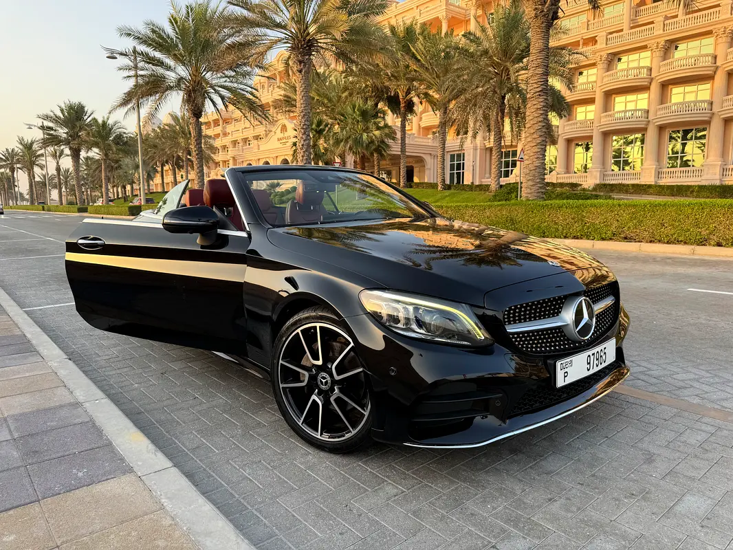 Mercedes-Benz C-Class 2020 — photo 1 of 16