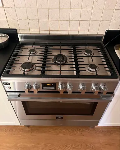 Electrolux Brand Oven Fan 5 Burner Full Gas Cooker Range Size 90cm