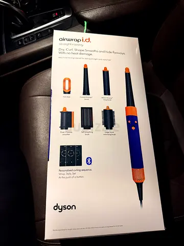 DYSON
Red Velvet AIRWRAP i.d. Multi-Styler  Dryer - Brand New Sealed Box - No Bluetooth