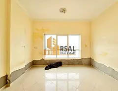 Specious 2BHK With 2Bathroom/Family Building/Near Mahila Road